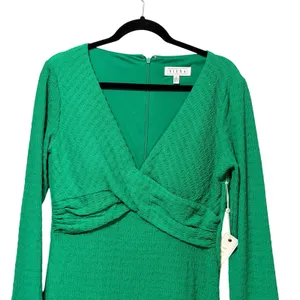 Siena Womens Green Textured Long Sleeve Surplice V-Neck Sheath Dress Size 10 NWT thumbnail 5