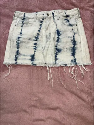 Denim Tie Dye Mini Skirt - Blue & White - Raw Hem Size M thumbnail 7
