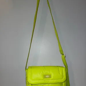 UGG Women's Dalton Crossbody Nylon Handbag‎ Purse - Key Lime thumbnail 2
