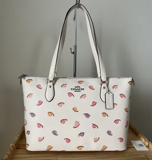 Coach Purse thumbnail 1