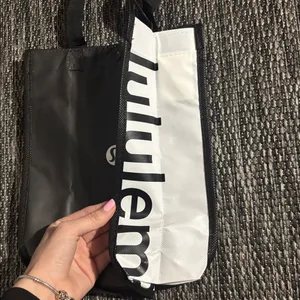 Lululemon reusable tote bag thumbnail 2
