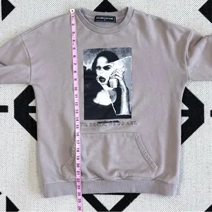 Maniere De Voir ‘Til Death, Do We Art. Crewneck Sweatshirt thumbnail 4