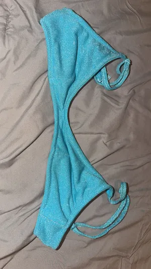 Triangl Bikini thumbnail 1