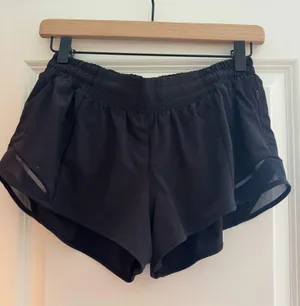 Lululemon Hottie Hot Shorts 2.5" Low-Rise thumbnail 1