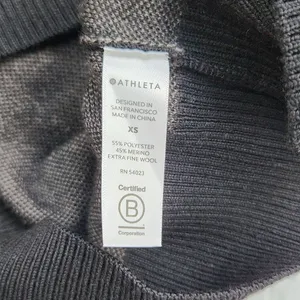 Athleta Women Jacquard Crew‎ Sweater in Frosted Floral Black And Tan Extra Small thumbnail 10
