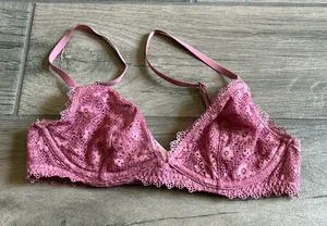 Victoria’s secret lace bralette with underwire thumbnail 1