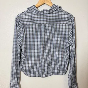 Aerie Plaid Cropped Button Up Shirt Womens XS Blue‎ Grey Long Sleeve Casual thumbnail 6