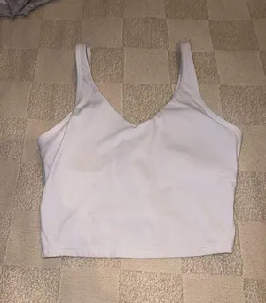 Cropped White V thumbnail 1