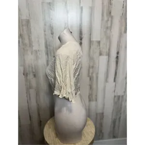 White blouse  thumbnail 4