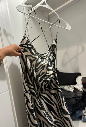 H&M Dress thumbnail 1