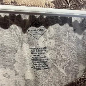 St. John’s Bay Women’s Knit Blouse Peasant Style Neutral Floral Size Large thumbnail 4