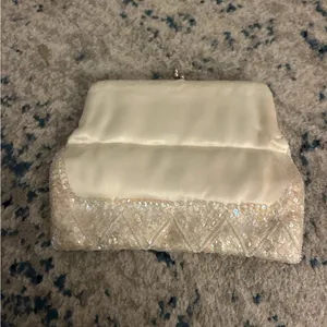 Elegant Cream Clutch Bag thumbnail 3