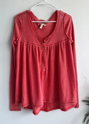 We The Free Free People Womens Small Coral Red Waffle Knit‎ Henley Thermal Top thumbnail 1