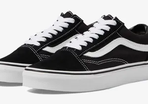 Vans Unisex Suede Sneakers thumbnail 1