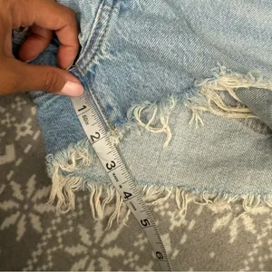 Levi's Women's Premium 501 Original Shorts Lightwash‎ Blue Size 27 Button Fly thumbnail 11