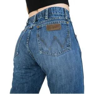 Wrangler Retro Slim Boot Jeans thumbnail 2