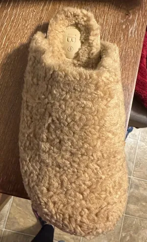 INTENTIONALLY BLANK Shearling Clog Slippers Tan Cozy Indoor Outdoor Size 9 NEW thumbnail 1