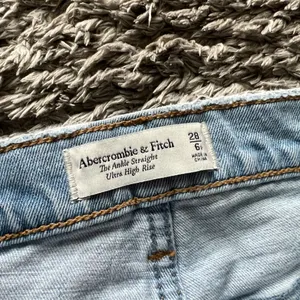 Abercrombie &‎ Fitch the ankle striaght ultra high rise jeans size 6 thumbnail 8