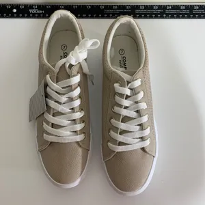 Women's Platform Sneakers Size 7 Beige Faux Leather Lace Up Comfort In Every Ste thumbnail 2