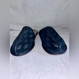 UGG Australia Women's Pearle Embossed Slippers 7 Black Logo Suede Shoes Home thumbnail 4