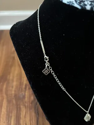 Kendra Scott Necklace thumbnail 2