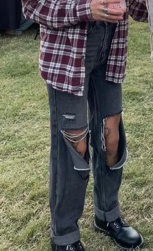 PacSun 90s Boyfriend Jeans thumbnail 4