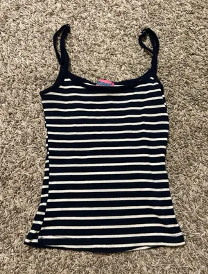 Edikted Tank Top thumbnail 1