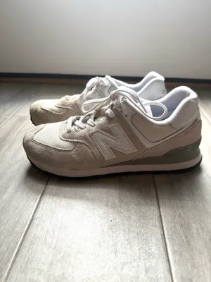 New Balance Shoes Women’s thumbnail 2