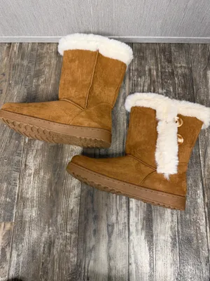 SO Tan Faux-Suede Winter Boots with Cream Faux-Fur Trim Size 11 thumbnail 7