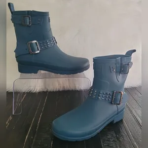 Hunter Refined Rockpool Stud Biker Boots Women's Size 5 thumbnail 2