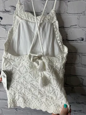 NWT Hollister White Knit Crochet halter top with Spaghetti Straps XS thumbnail 4