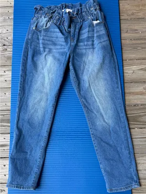 Almost Famous women Faded Blue Relaxed Jeans thumbnail 1