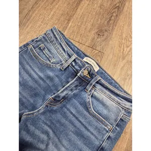 Flying Monkey Young Folks 90's High Rise Vintage Flare Jeans Size 26 thumbnail 2
