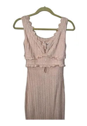COMMENSE Off-Shoulder Ruffle Detail Dress COLOR - Pink size medium NWT Cut Out thumbnail 4