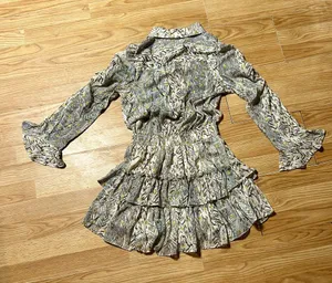Ladies XS ‘Simply Ours’ boutique dress thumbnail 2
