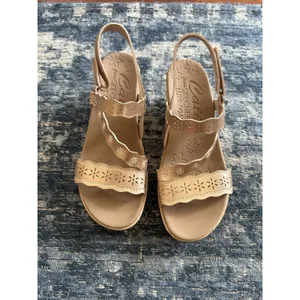 Skechers Cali Luxe Foam Sandals Women’s Size 9 Wedge Rose Gold Resort Pool NEW thumbnail 2