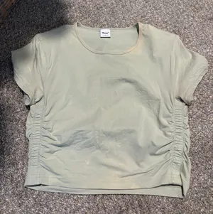 Aritzia TNA Cinched Tee thumbnail 1