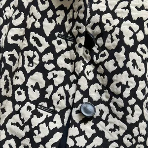Elegant Black and cream Leopard Print Trench Coat thumbnail 3