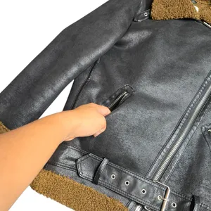 ZARA Woman Shearling Moto Black Jacket Size:‎ XS thumbnail 3