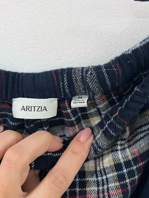 Aritzia Plaid Pajama Shorts M | Tartan Lounge Shorts | Preppy Cozy Sleepwear thumbnail 2