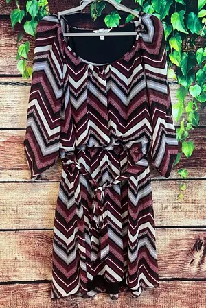 Vintage Speechless Chevron Dress Womens 2X Mini Midi Purple Belted Scoop Neck thumbnail 1