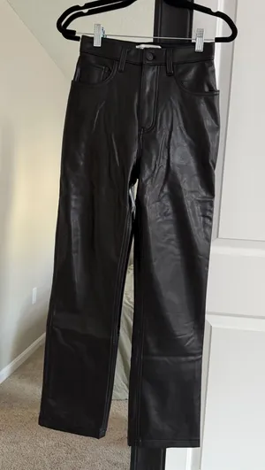 Abercrombie 90s Straight Ultra High-Rise Leather Pants thumbnail 1