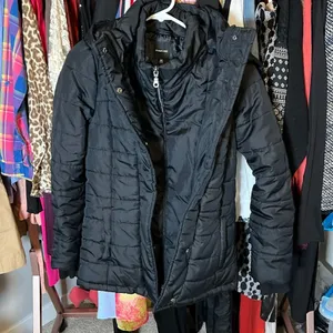 🛍️ host pick 🛍️ Black rampage puffy jacket thumbnail 1