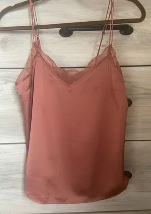 Abercrombie lace cami with button back detail and adjustable straps thumbnail 1