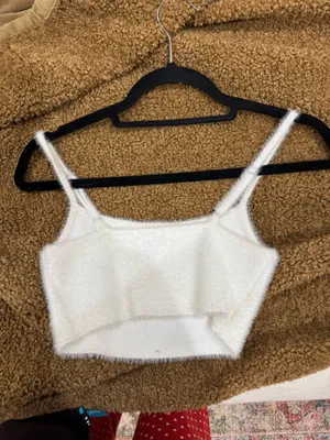 Aritzia Sunday Best Top thumbnail 2