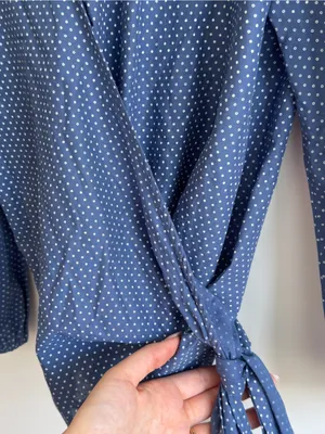 PAIGE Aeldra Wrap Top Blue White Dot Print Long Sleeve Blouse Size M thumbnail 6
