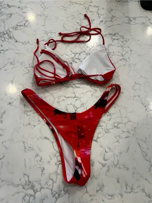 White Fox Swim Red Swirl‎ Pattern String Bikini Swimsuit Size Medium thumbnail 4
