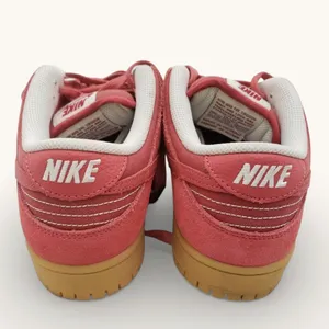 Nike SB Dunk Low Adobe Womens 6.5 Mens 5 Red Gum‎ Skate Shoes DV5429-600 thumbnail 4