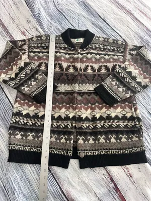 Vintage R.E.I. 100% Wool Fair Isle Knit Cardigan in Black, Brown & Cream thumbnail 9