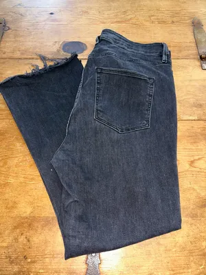 Good American Black High Rise Skinny Jeans Size 16 Raw Hem Stretch Denim thumbnail 4